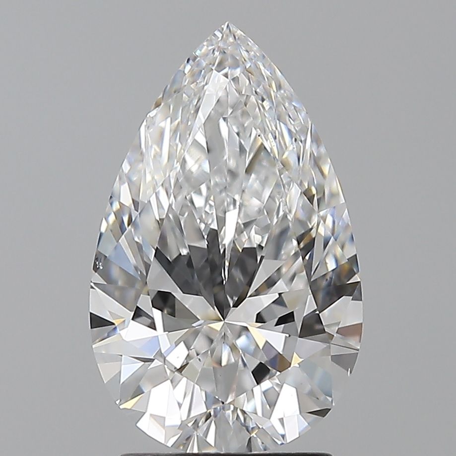 2.5 carats pear diamond