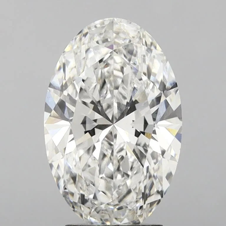 3.65 carats oval diamond