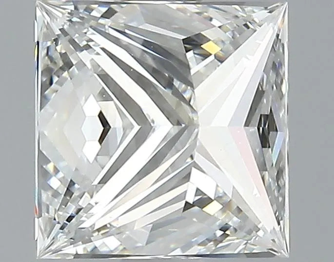 1.52 carats princess diamond