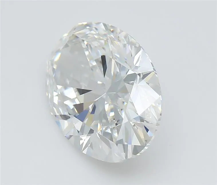 5.43 carats oval diamond