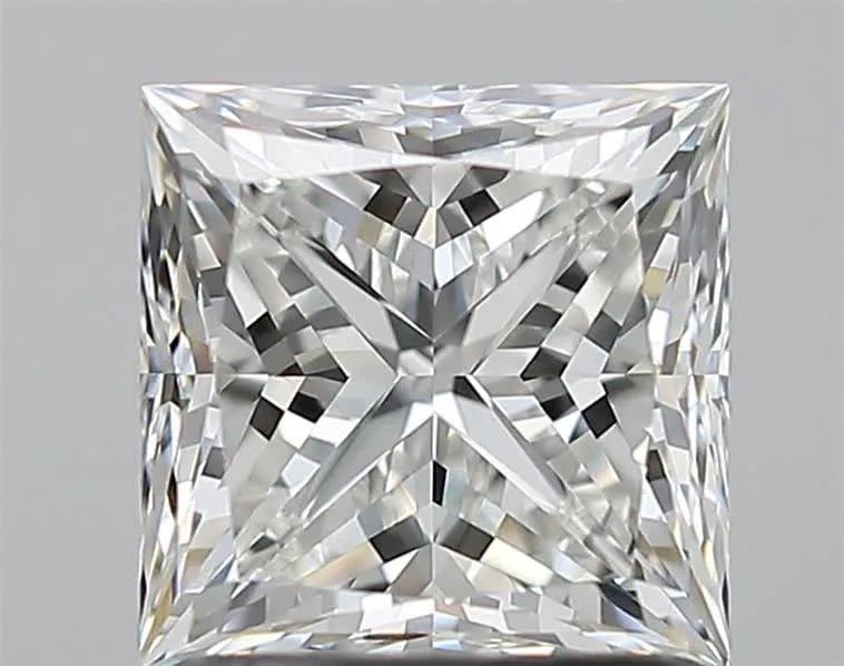 1.52 carats princess diamond