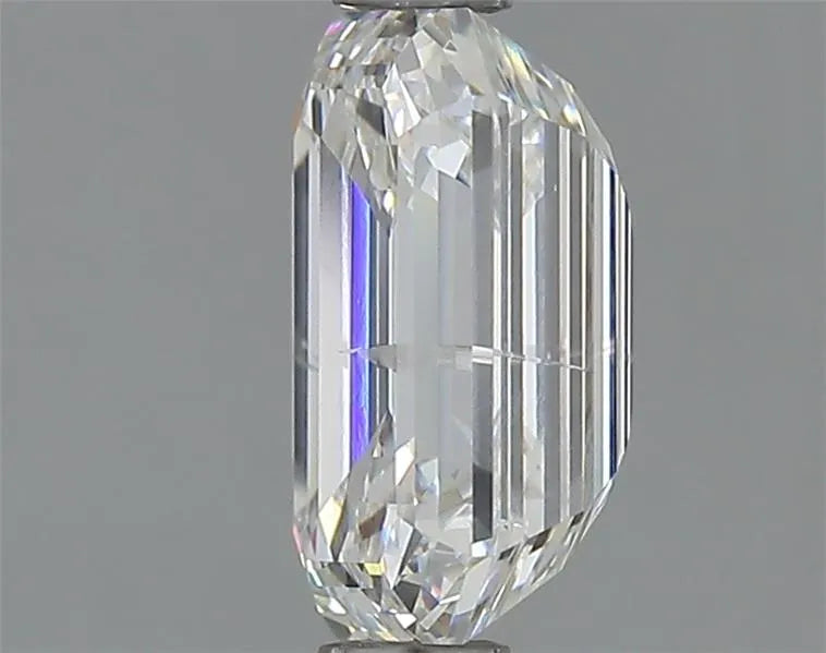 2.02 carats emerald diamond
