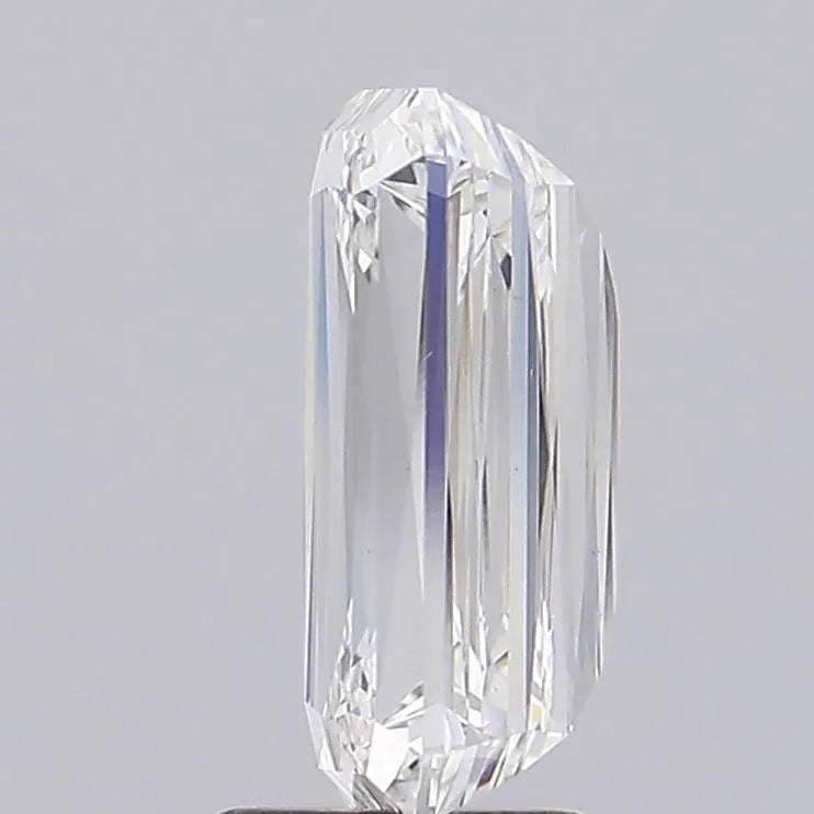 3.73 carats radiant diamond