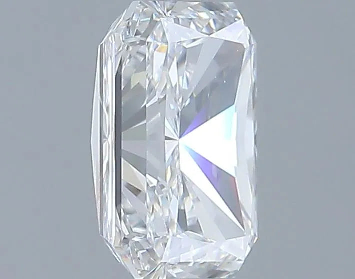 2 carats radiant diamond