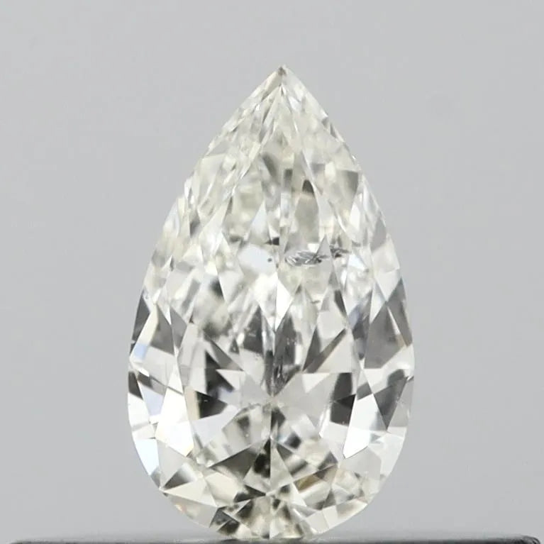 0.18 carats pear diamond