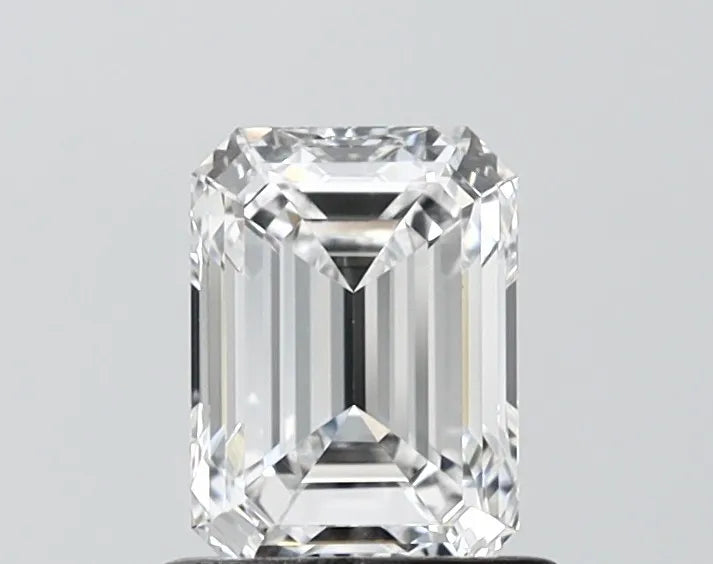 1.02ct emerald lab grown diamond (colour d, clarity if, igi certified)