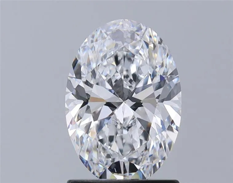 1.4 carats oval diamond