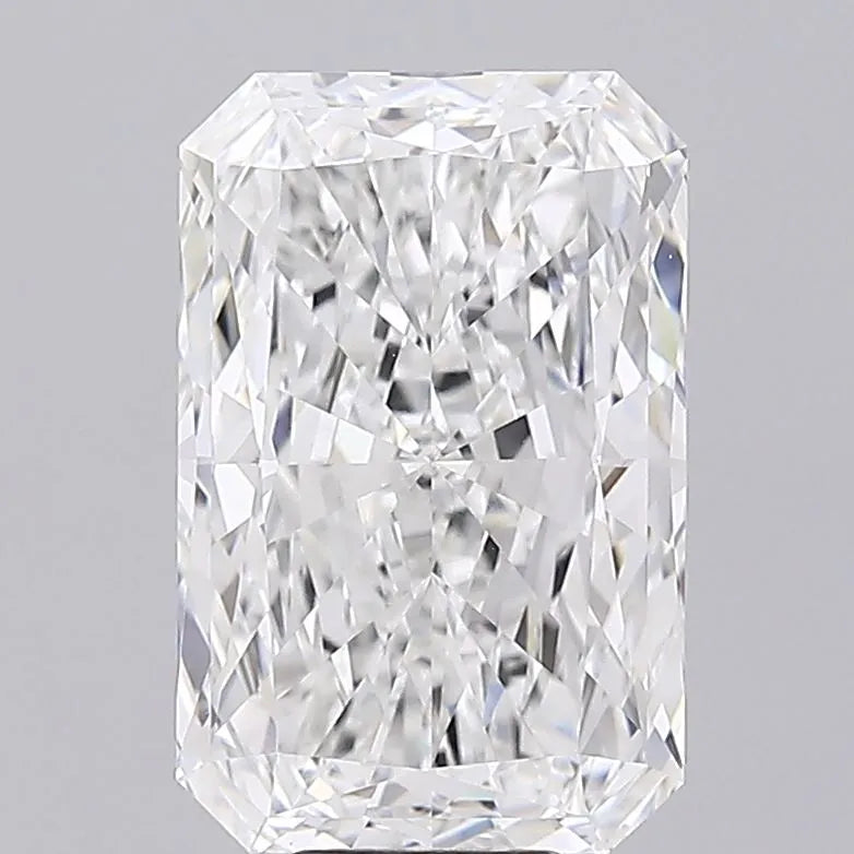 2.72ct radiant lab grown diamond (colour e, clarity vvs2, igi certified)
