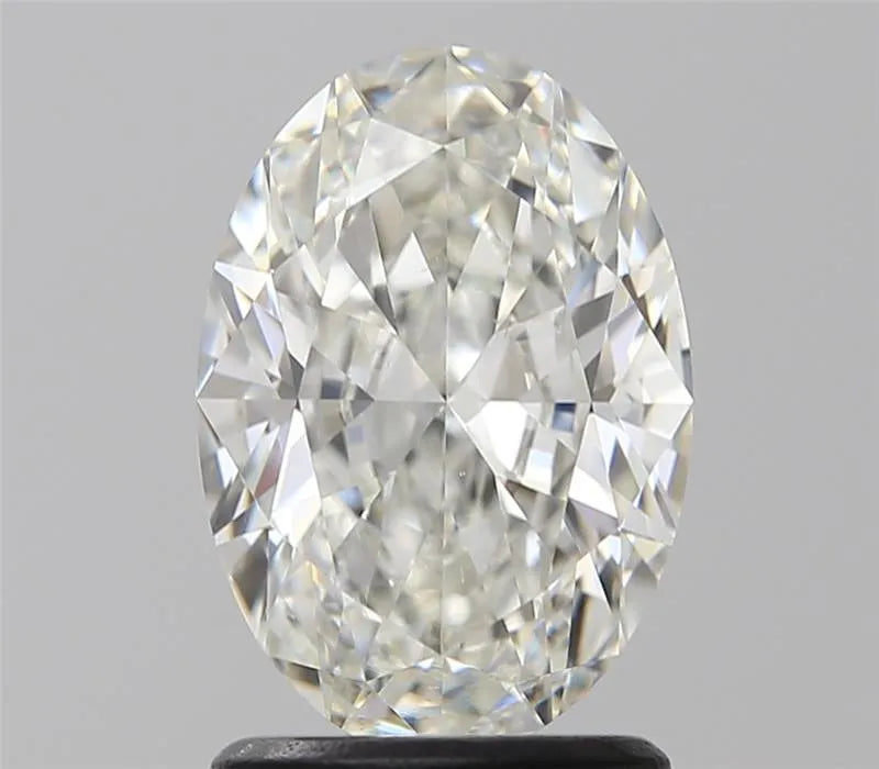 1.5 carats oval diamond