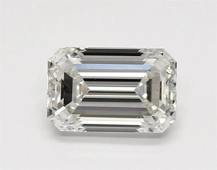 1.5 carats emerald diamond