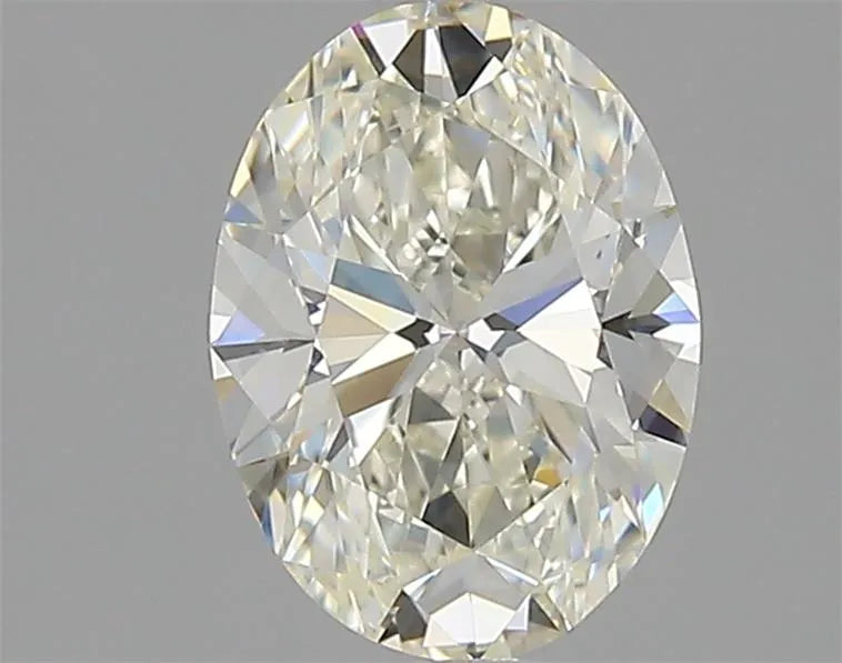 1.5 carats oval diamond