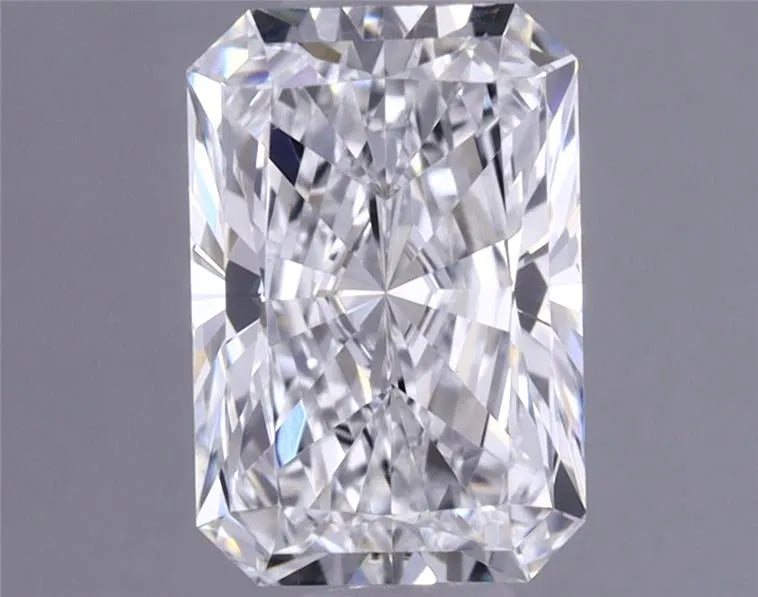 0.75ct Radiant Lab Grown Diamond (Colour E, Clarity VVS2, IGI Certified)