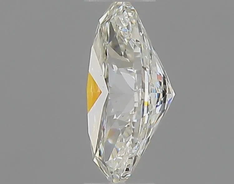 0.3 carats oval diamond