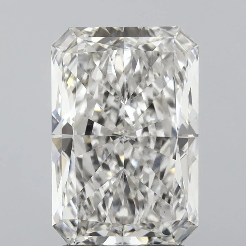 2.35 carats radiant diamond