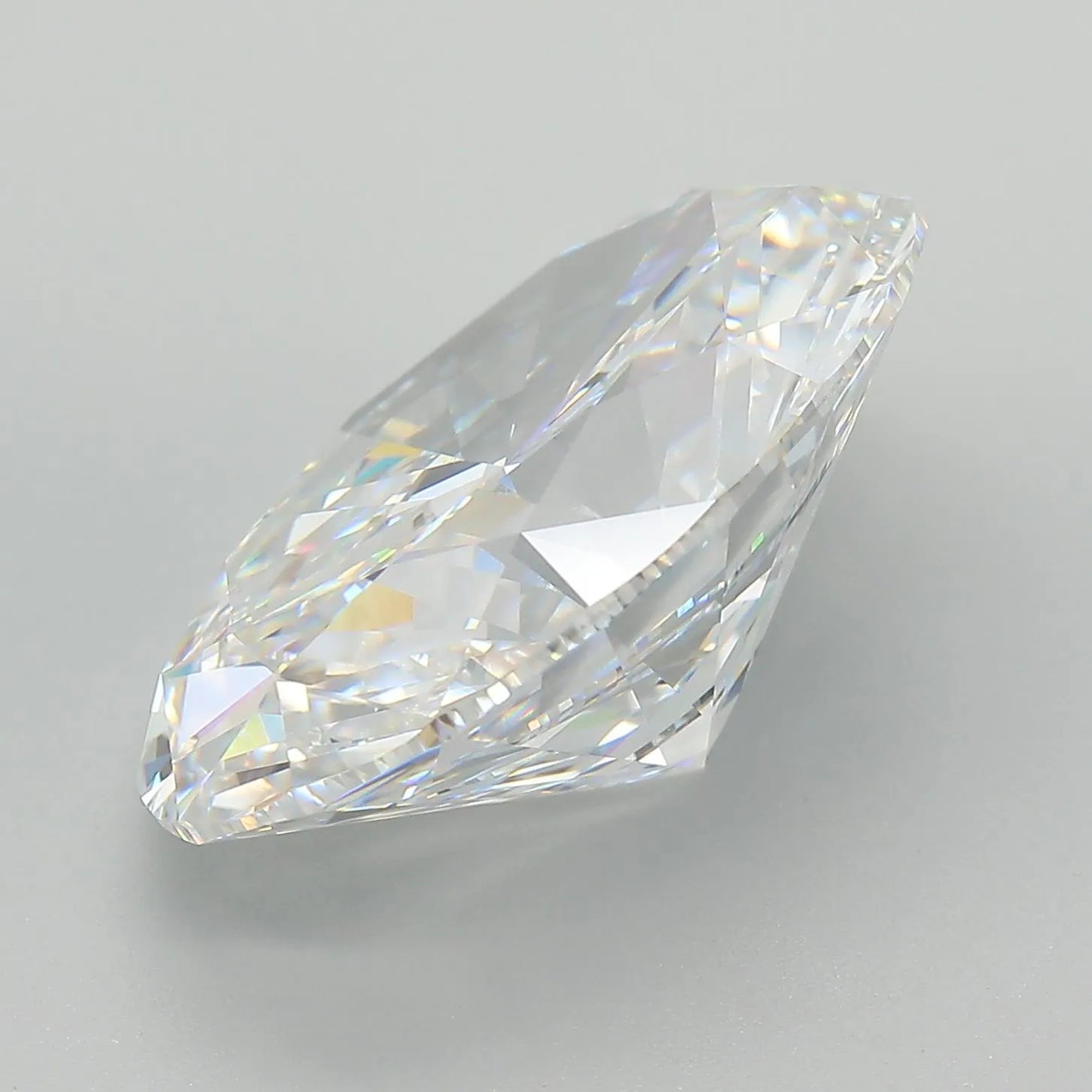 12.43 carats oval diamond