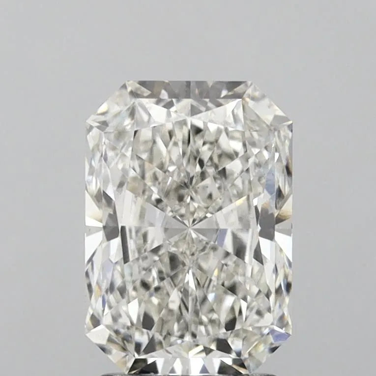 2 carats radiant diamond