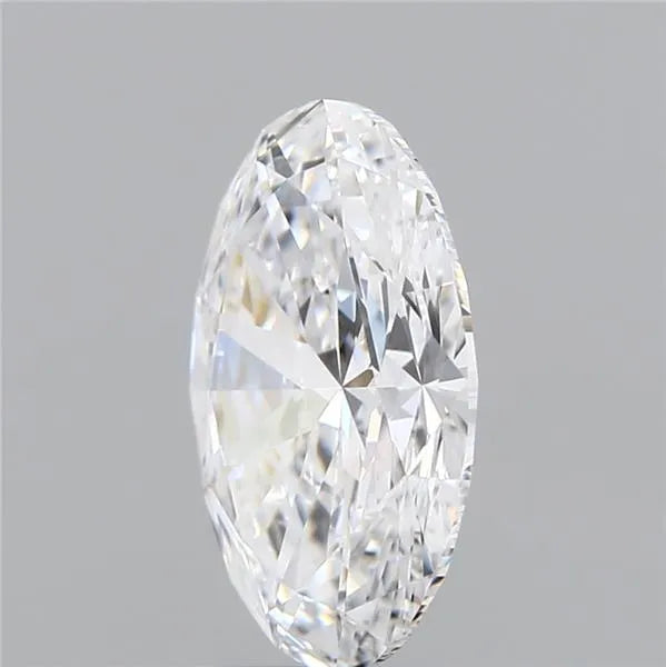 2.84 carats oval diamond