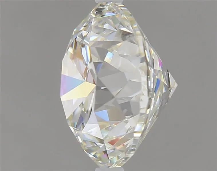 2.01 carats round diamond