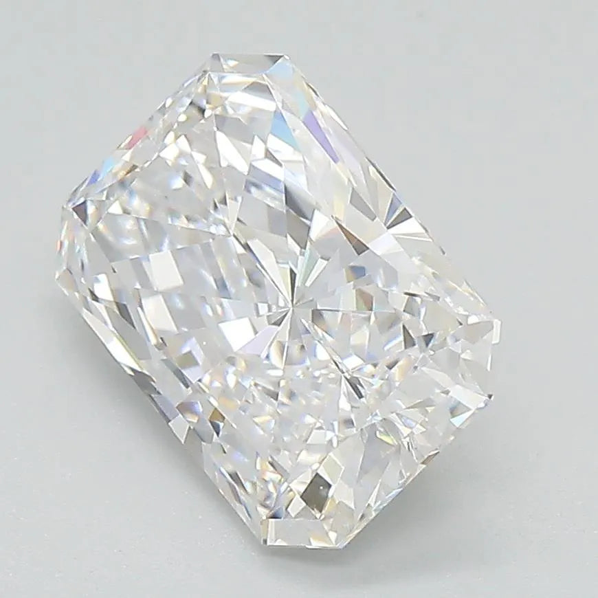 2.59 carats radiant diamond