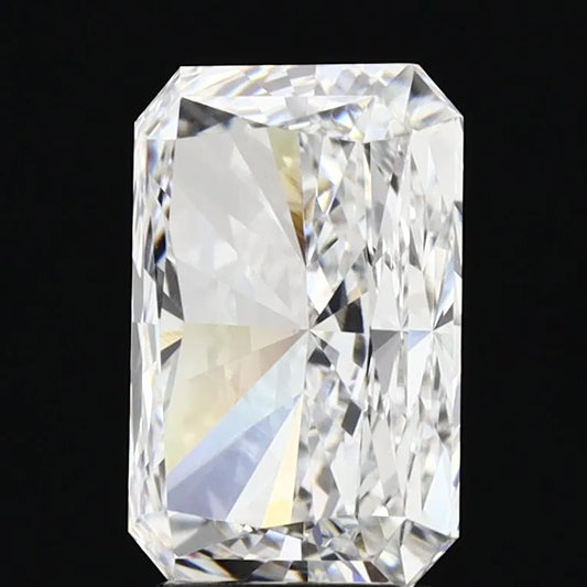 3.94 Carats RADIANT Diamond