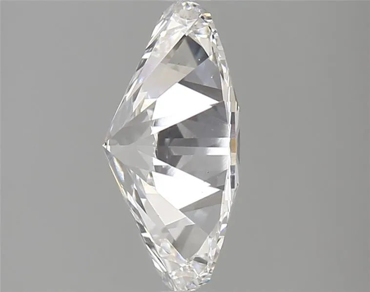 2.84 carats oval diamond