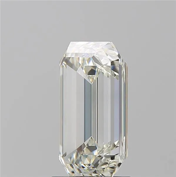 3.01 carats emerald diamond