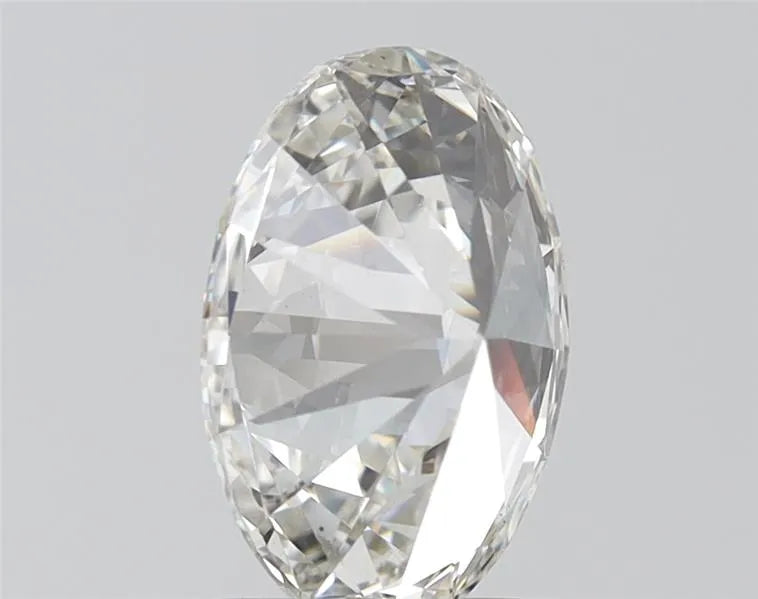 2 carats oval diamond