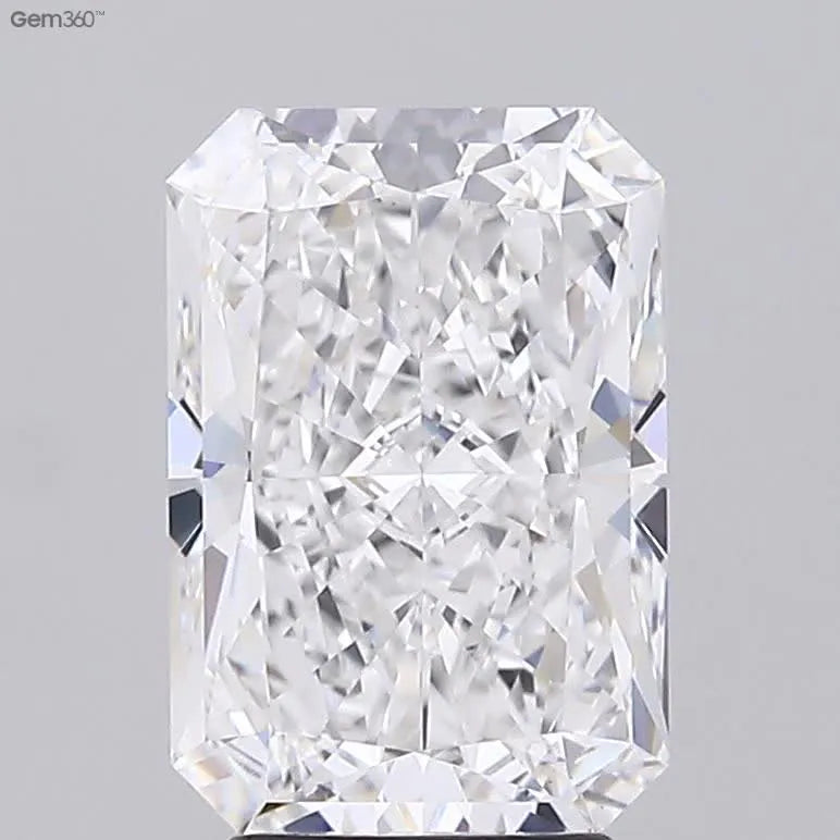 3.6 carats radiant diamond