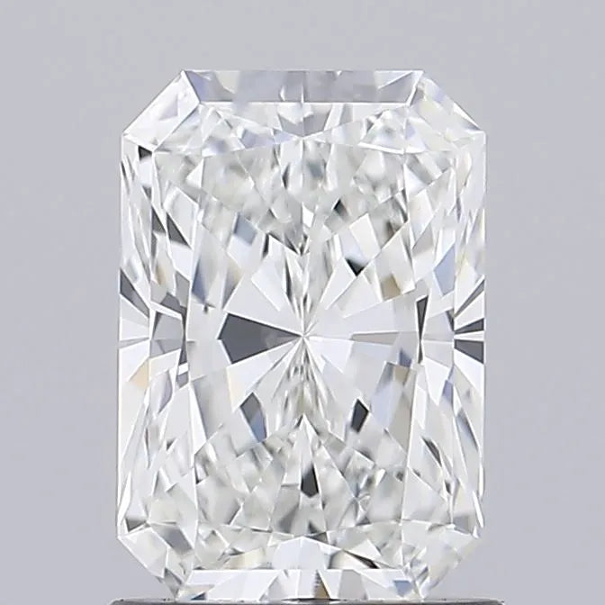 1.09 carats radiant diamond