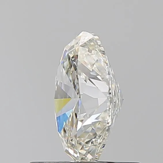 0.83 carats oval diamond