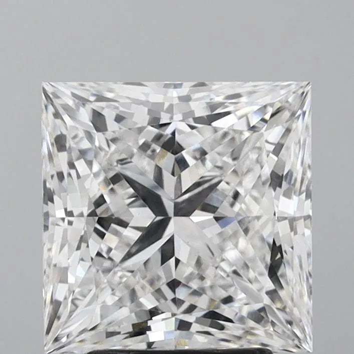 3.53 carats princess diamond