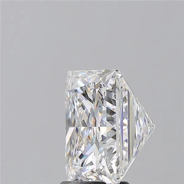 5.29 carats princess diamond