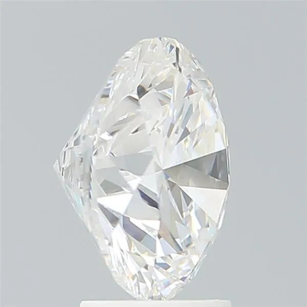 4.27 carats round diamond