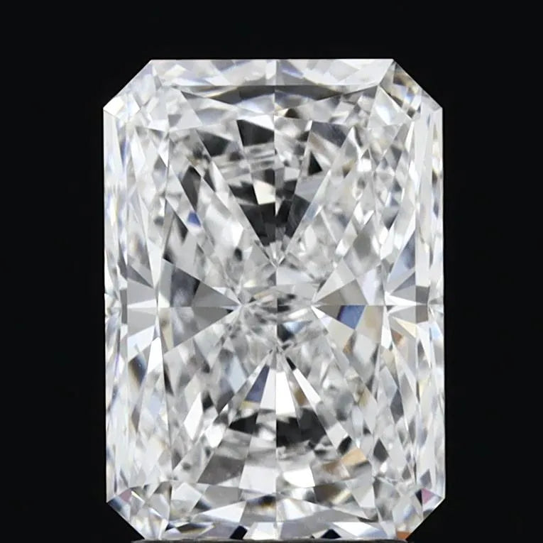 2.51 carats radiant diamond