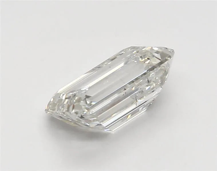 2.46 carats emerald diamond