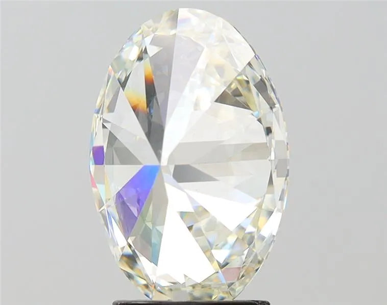 2.98 carats oval diamond