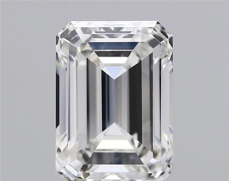 3.86 carats emerald diamond