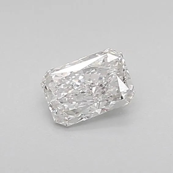 0.31 carats radiant diamond