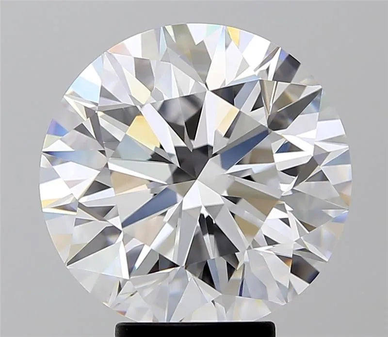 6.03 carats round diamond