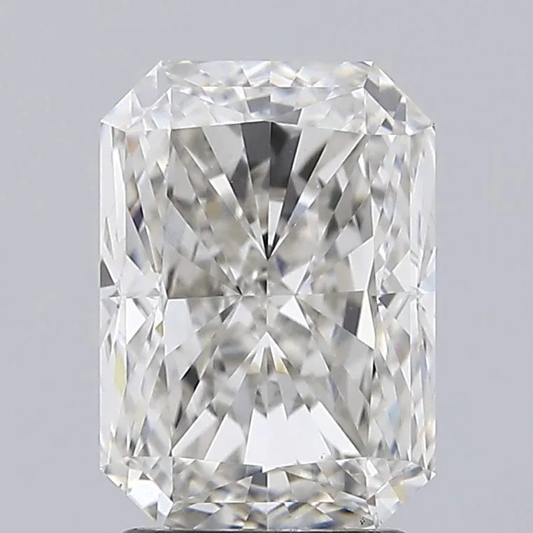 2.72 carats radiant diamond