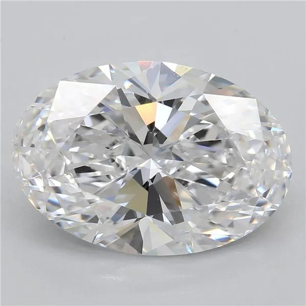 3.65 carats oval diamond