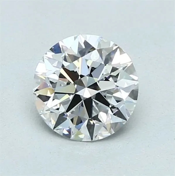 0.9 carats round diamond