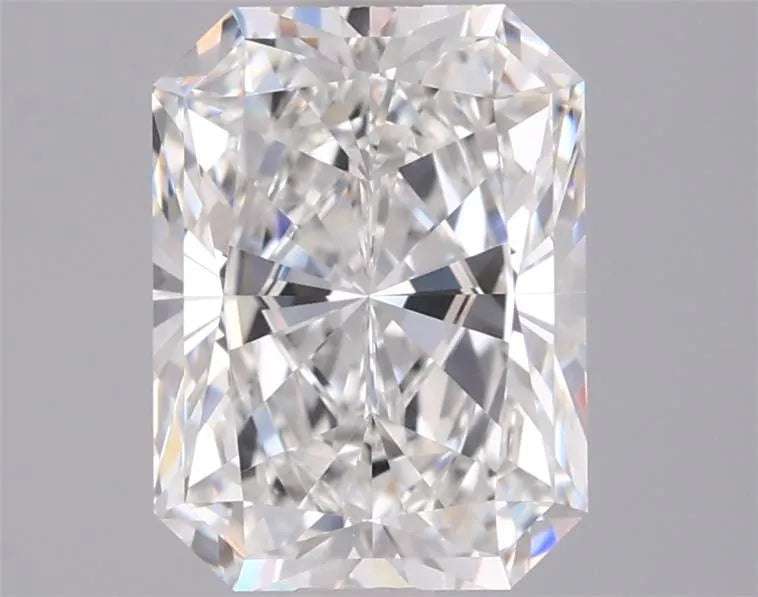 2.02ct Radiant Lab Grown Diamond (Colour E, Clarity VVS2, IGI Certified)