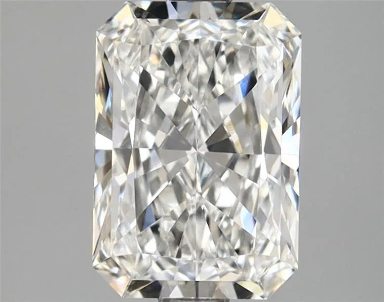 2.13ct Radiant Lab Grown Diamond (Colour E, Clarity VVS2, IGI Certified)