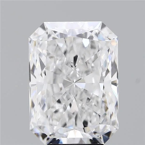 6.23 carats radiant diamond