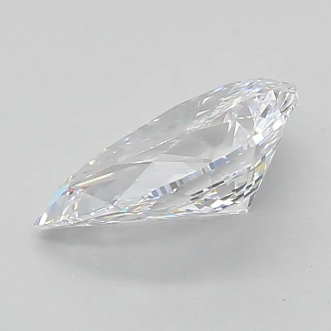 2 carats pear diamond