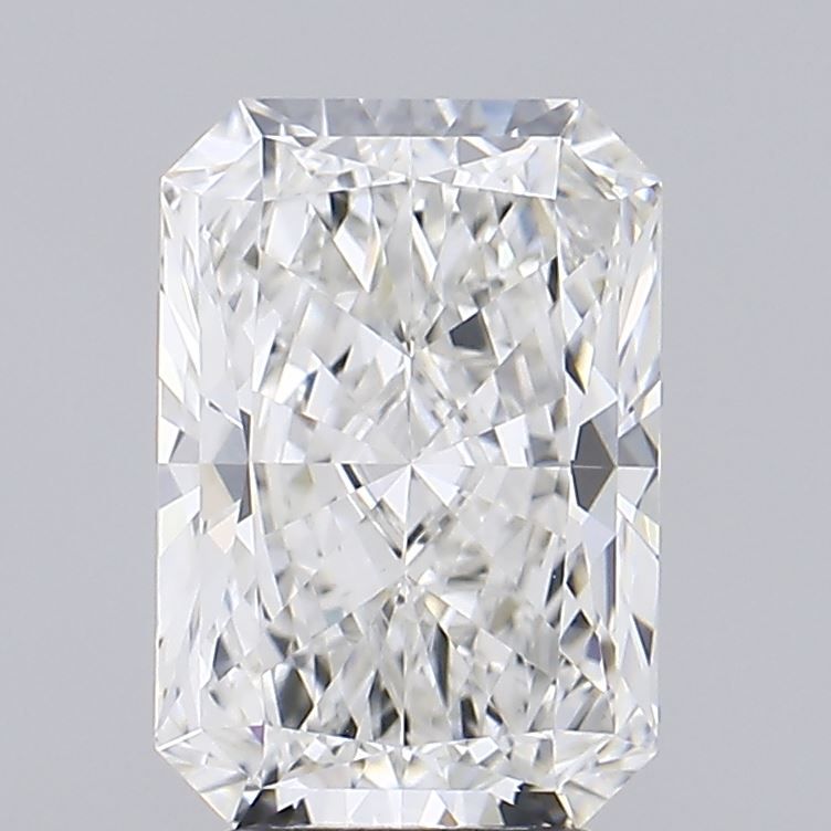 3.23 carats radiant diamond