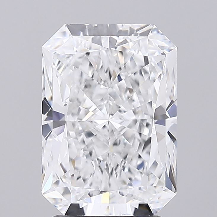 2.92 carats radiant diamond