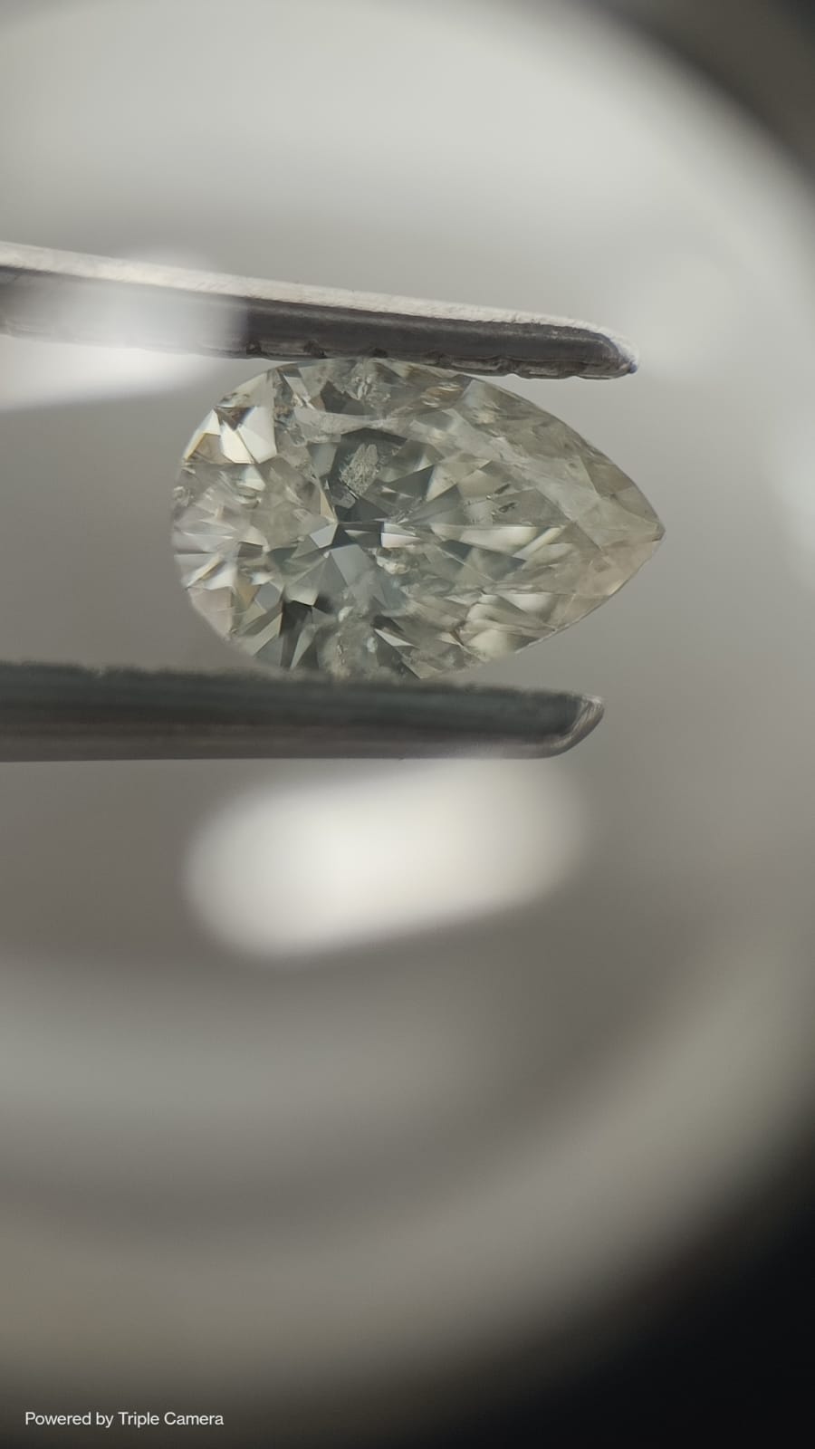 0.35 carats pear diamond