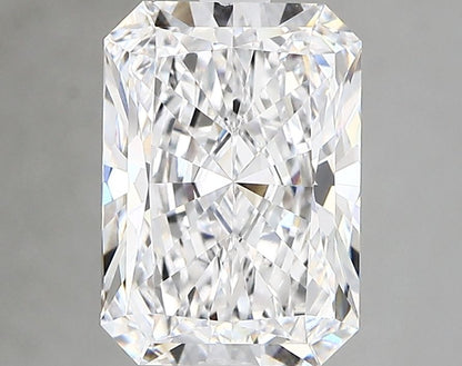 2.9 Carats RADIANT Diamond